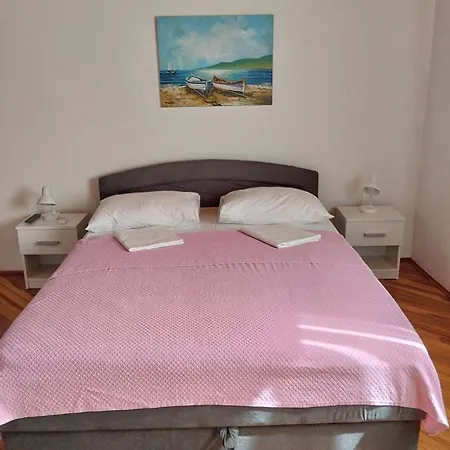 Ruza I Natalija Apartment Karlobag Exterior photo