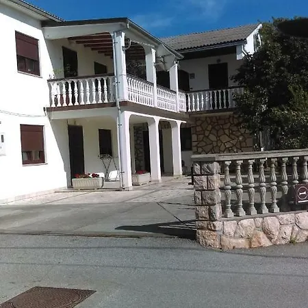 Ruza I Natalija Apartment Karlobag Exterior photo